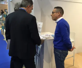 The undersecretary for fishing Castiglione visiting the Specialisti del Vivo stand