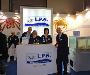 Andrea Cavallucci, Phil Dunkelbarger (North American Imex), Antonio Buldrini, Tiziana Andreini e Lorenzo Fiorentin (redazione rivista 'Il Pesce')